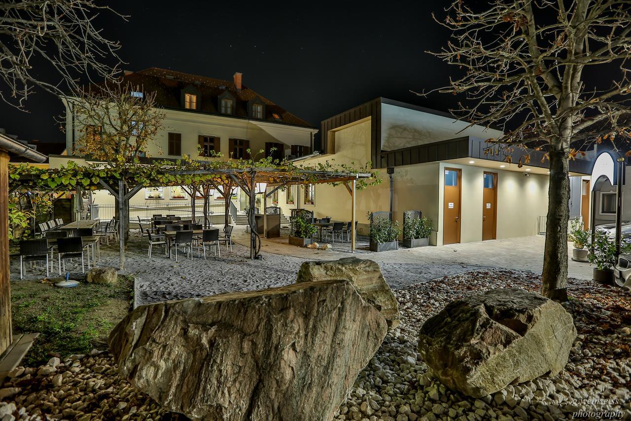 ホテル Feldkirchnerhof フェルトキルヒェン・バイ・グラーツ エクステリア 写真